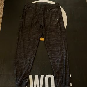 Born primitive rest day joggers small